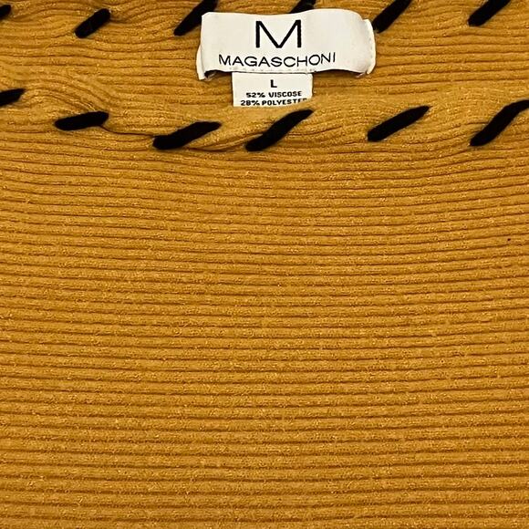 Yellow dolman sleeve sweater with black woven thread detail boho chic - Picture 5 of 7